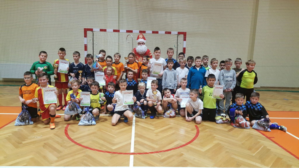 Emocjonujący finał o główne trofeum św. Mikołaja