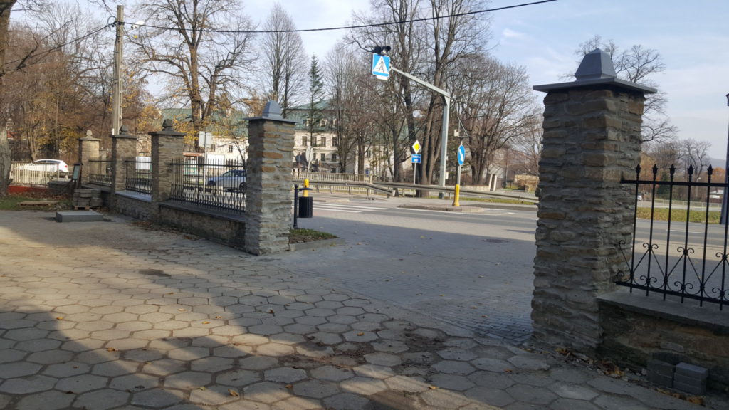 Przebudowa bramy wjazdowej